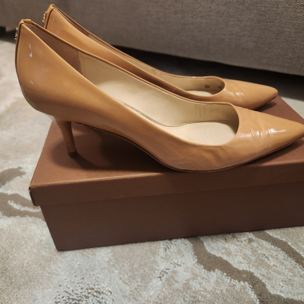 Elegant Tan Women's Heels